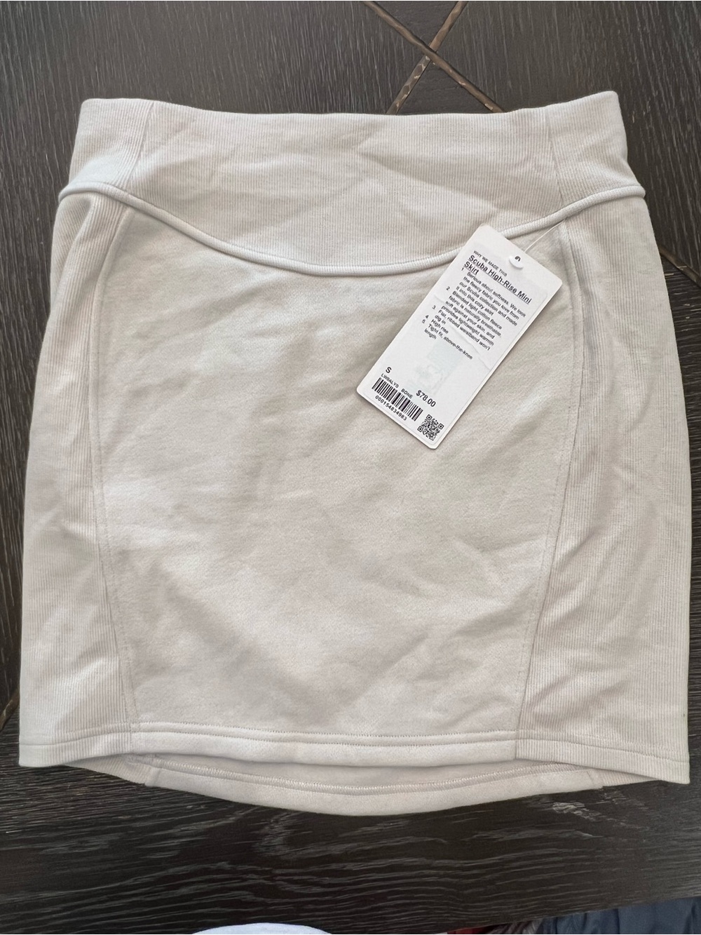 Lululemon Women's Stone scuba Mini Skirt -